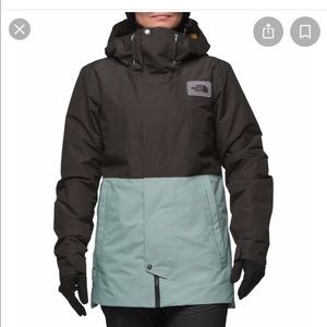 The North Face WOMEN'S SUPERLU JACKET